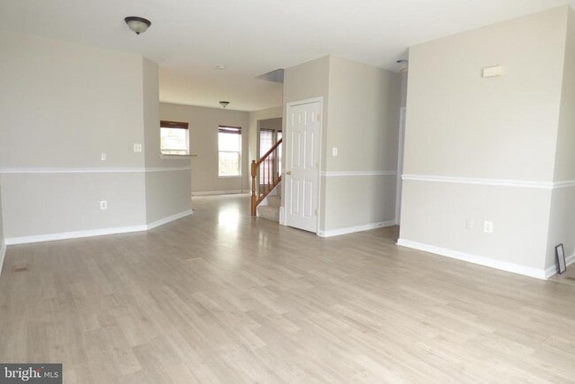 Photo - 20957 Duryea Terrace