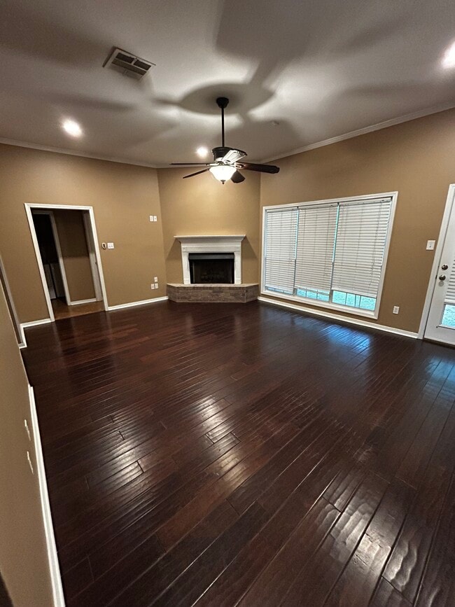 Photo - 110 Mohawk Cir