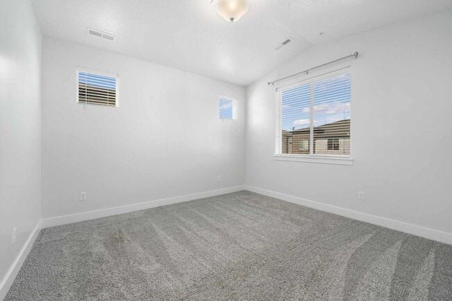 Photo - 13687 S Hanley Ln Unit DD204
