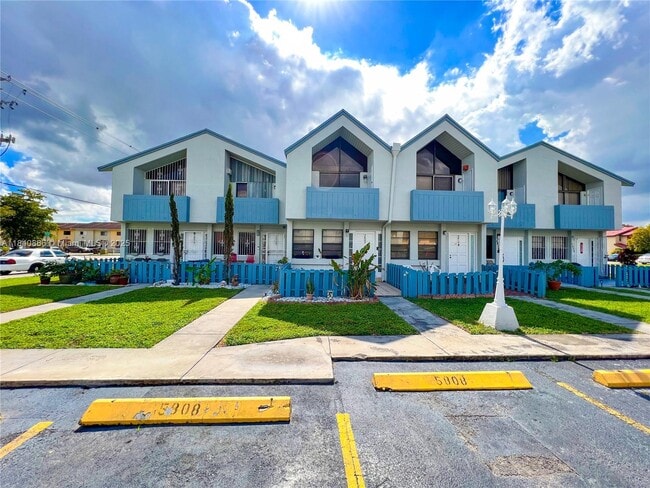 Building Photo - 5808 W 18th Ave Unit 404-4 Rental
