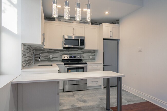 Photo - 2050 Av. Claremont Unit 20