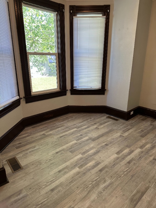 Photo - 929 Redfield St