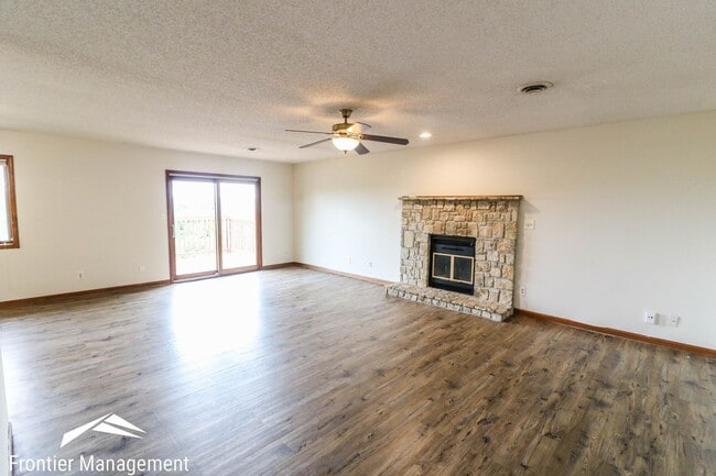 Photo - Stunning 2 bedroom duplex in West Manhatta...