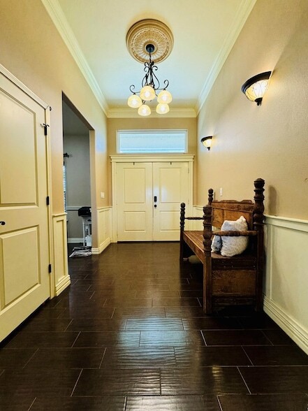 Photo - 243 Eagle View Road