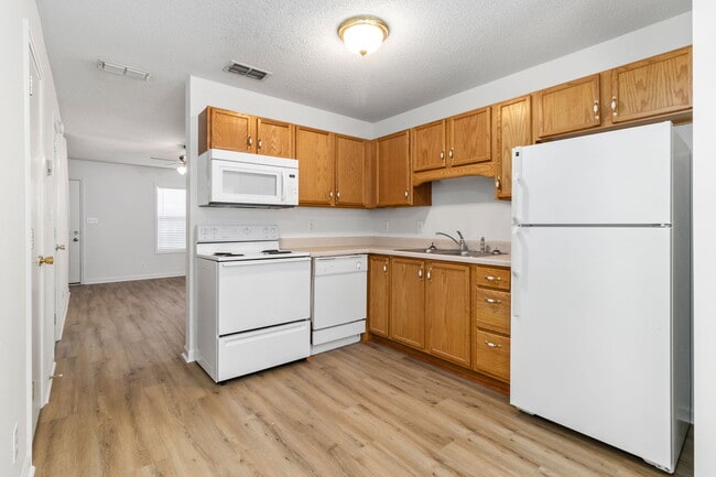 Photo - 1850 Waters Edge Dr
