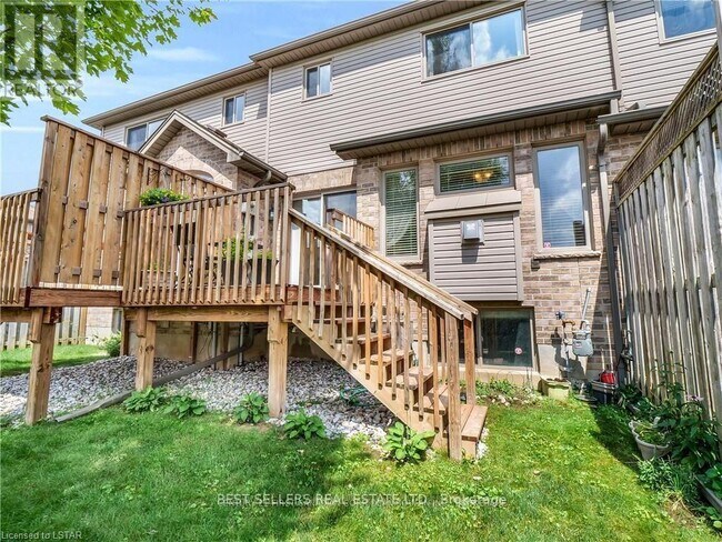 Photo - 185 N Centre Rd