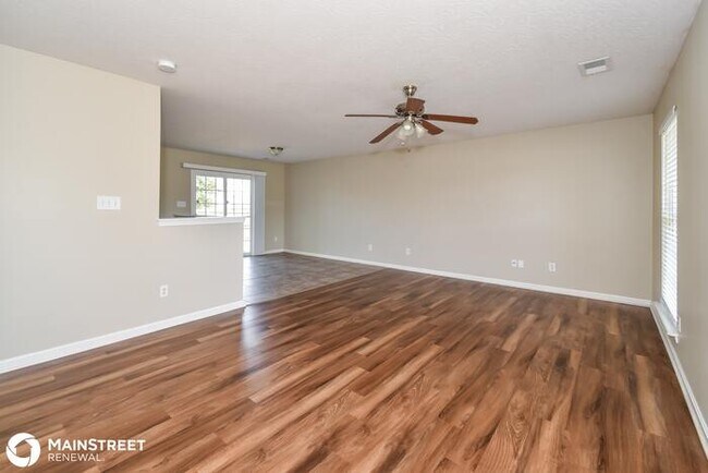 Photo - 10624 Irvin Pines Dr, Louisville, KY 40229