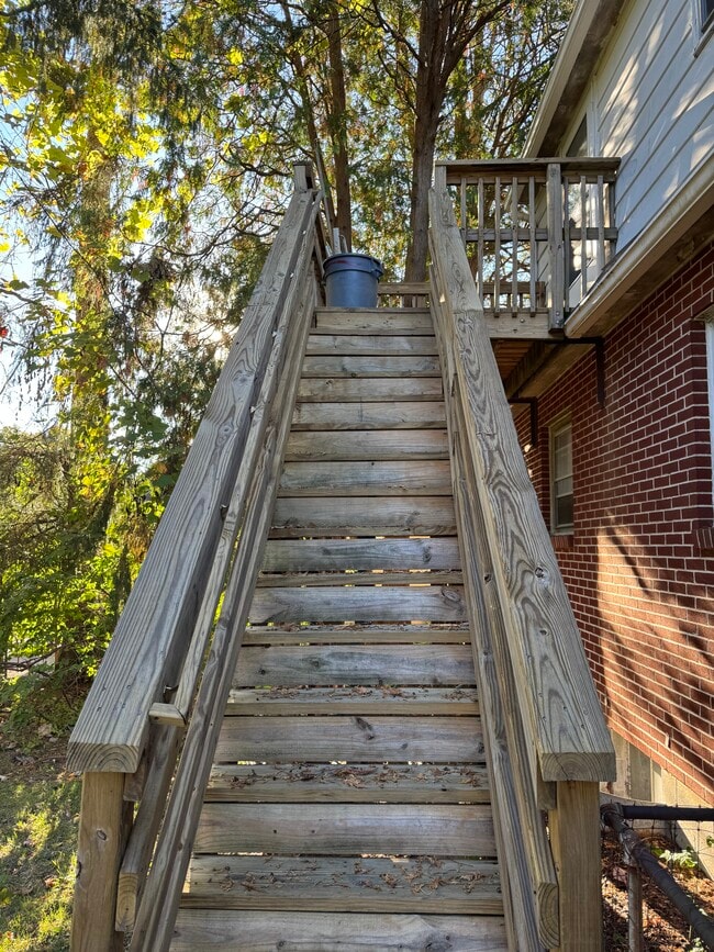 Photo - 218 Pine Tree Ave