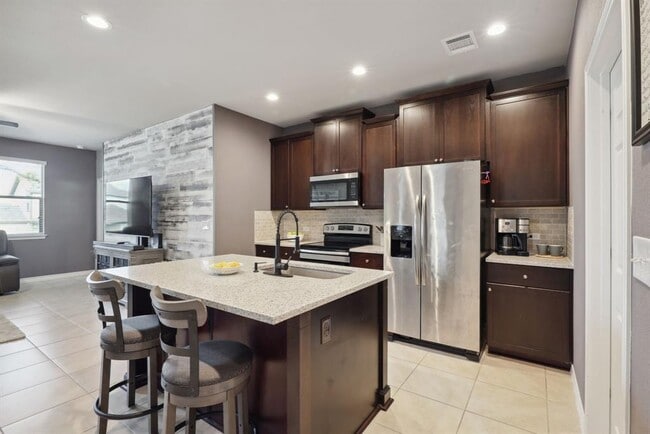 Photo - 177 Flexus Ln