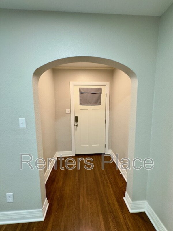 Photo - 3540 S Rockford Ave