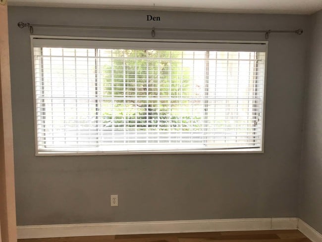 Photo - 4545 MacArthur Blvd NW Unidad g6