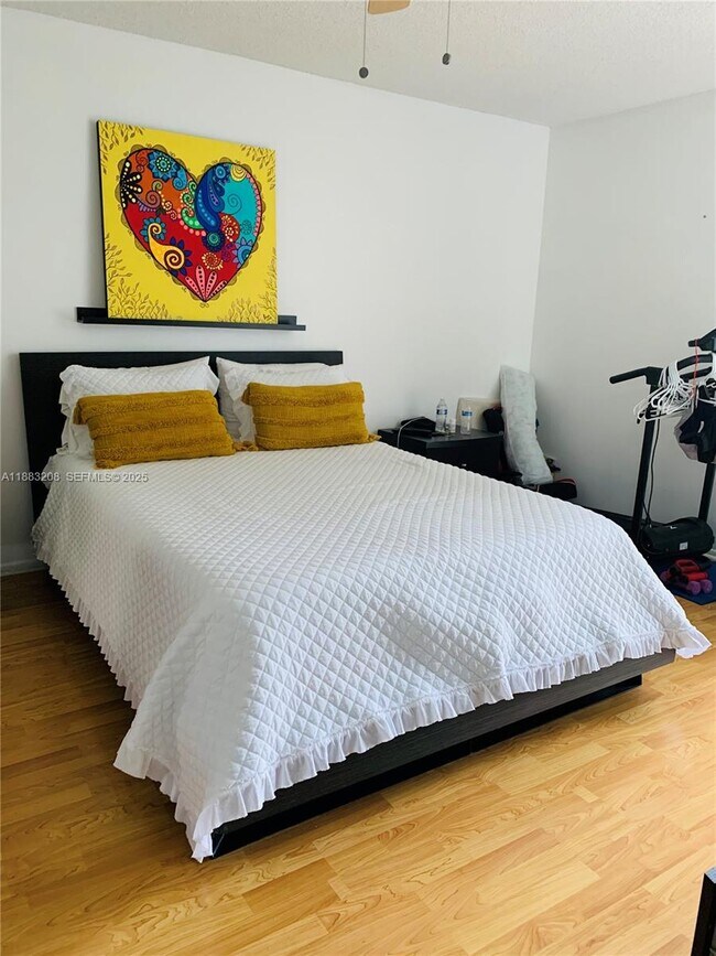 Photo - 20500 W Country Club Dr Unit 614