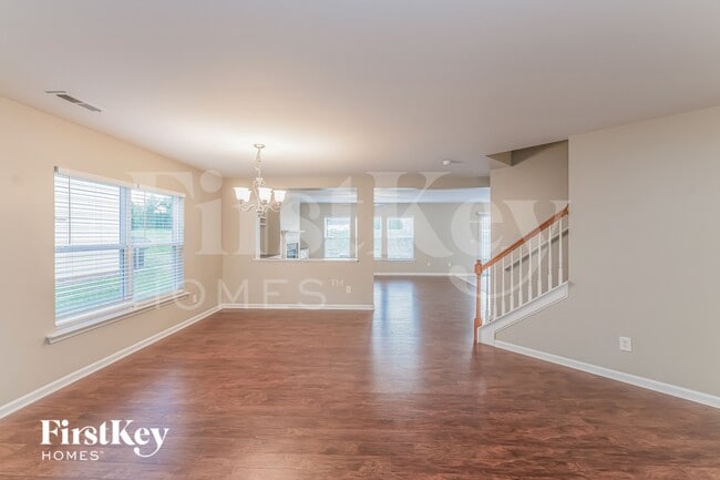 Photo - 634 Conover Rd