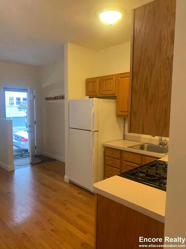 202 Hurley St Unit 1