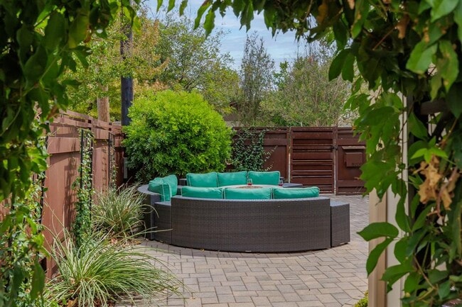 Photo - 5206 Woodrow Ave