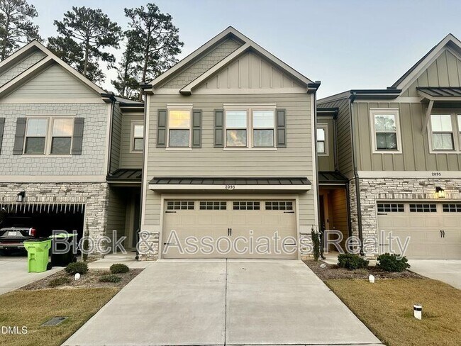 Building Photo - 2093 Maggie Vly Dr