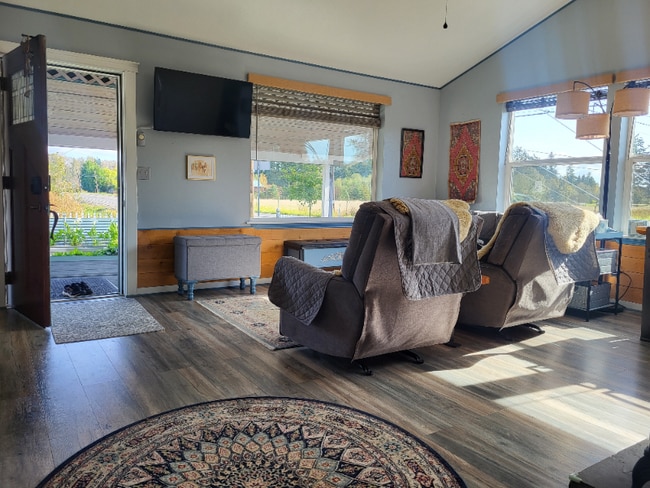 Photo - 7305 Jackson Rd