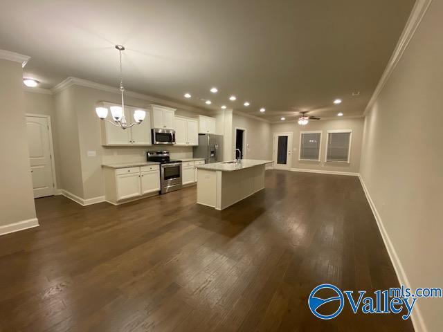 21 Winter King Dr SW