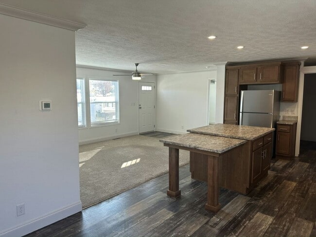 1801 W 92nd Ave