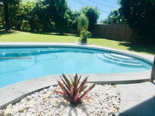 Photo - 17521 SW 93rd Ave