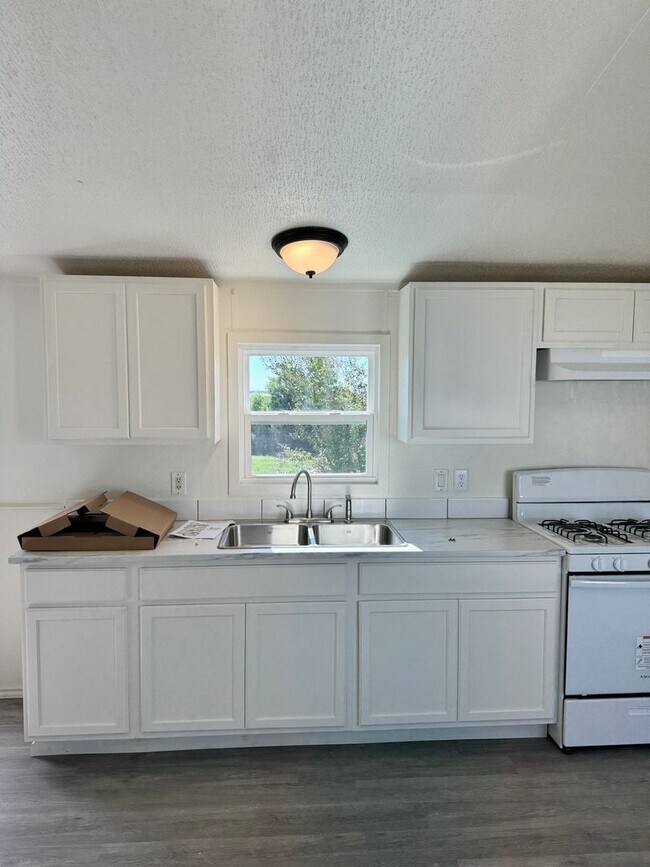 Photo - 239 Private Rd 1634