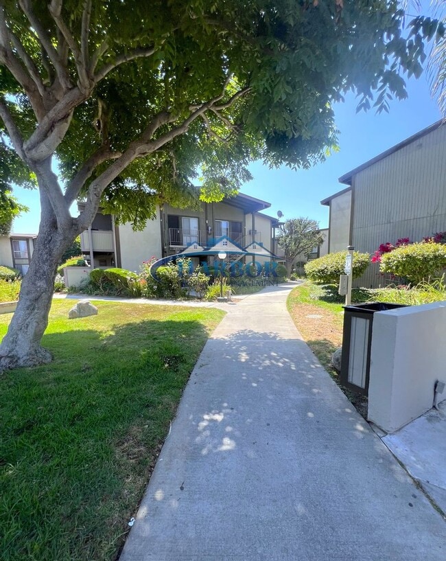 Building Photo - Charming Studio in Gated Community Rental