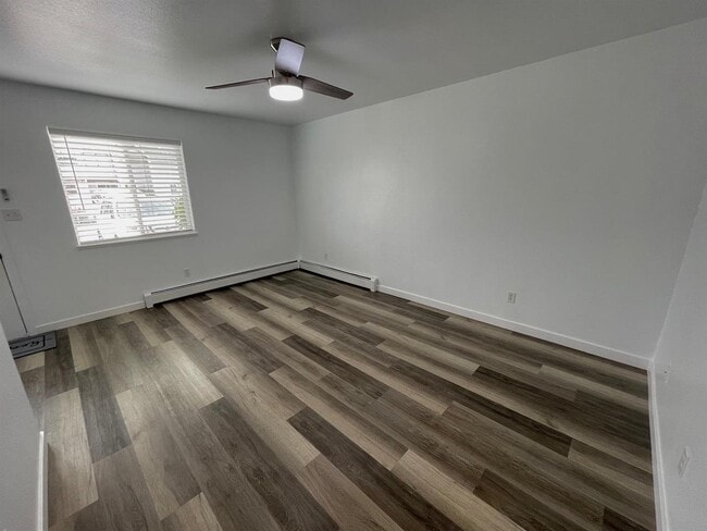 Photo - 254 Beacon Ct