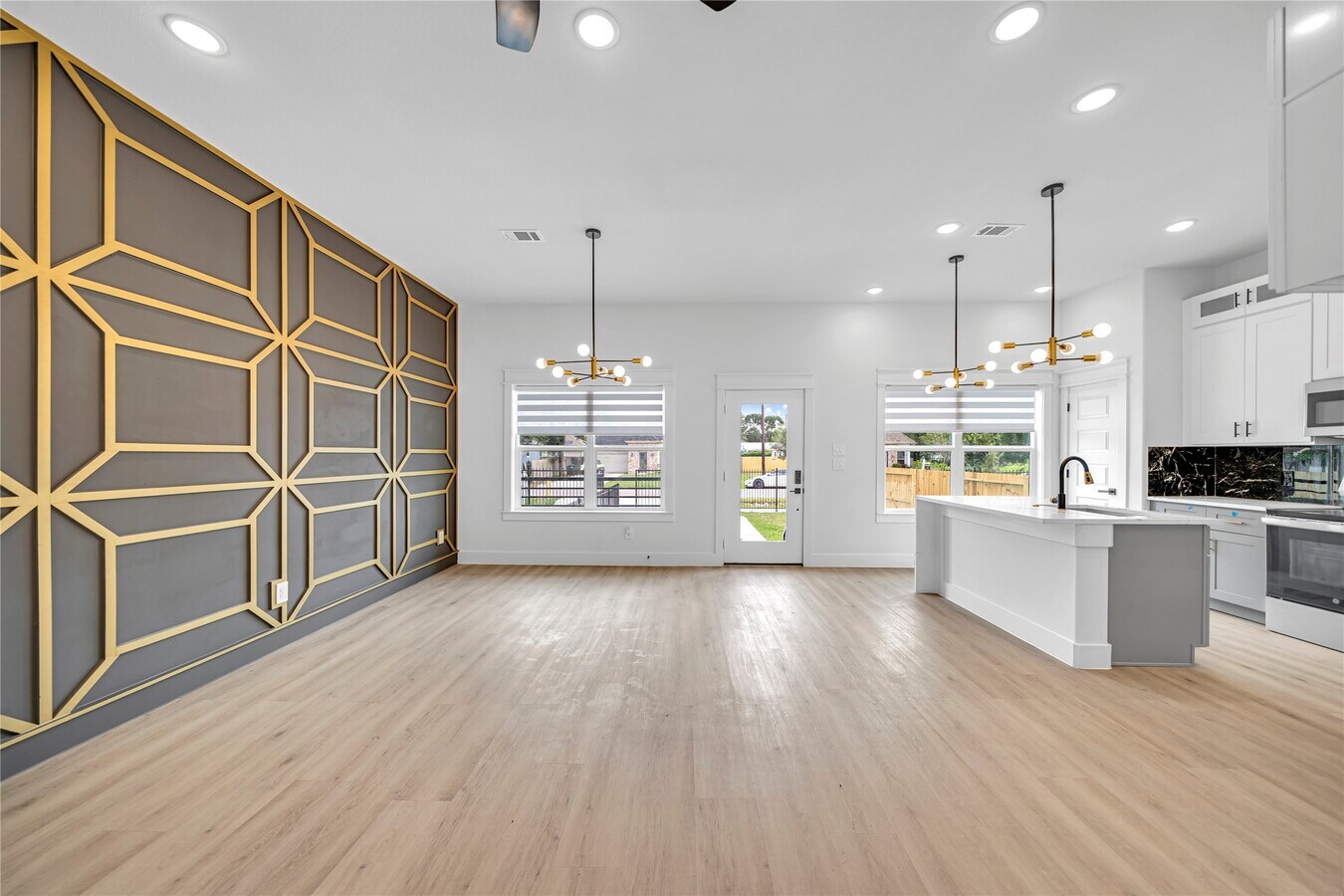 Photo - 4902 Higgins St Townhome