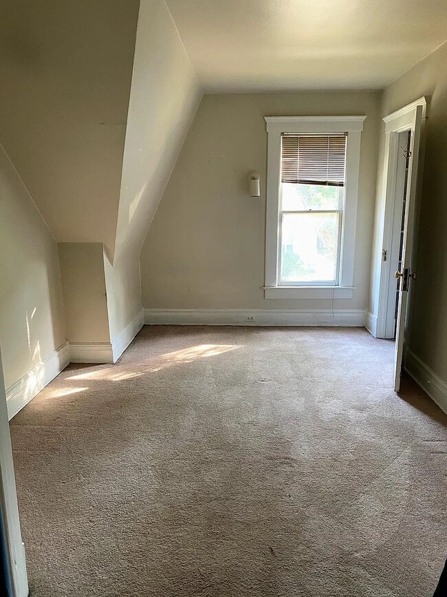 Photo - 1009 Michigan Ave