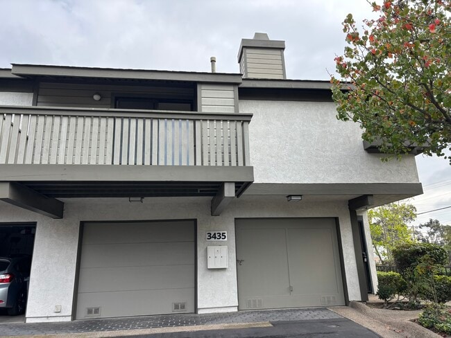 Photo - 3435 Reynard Way