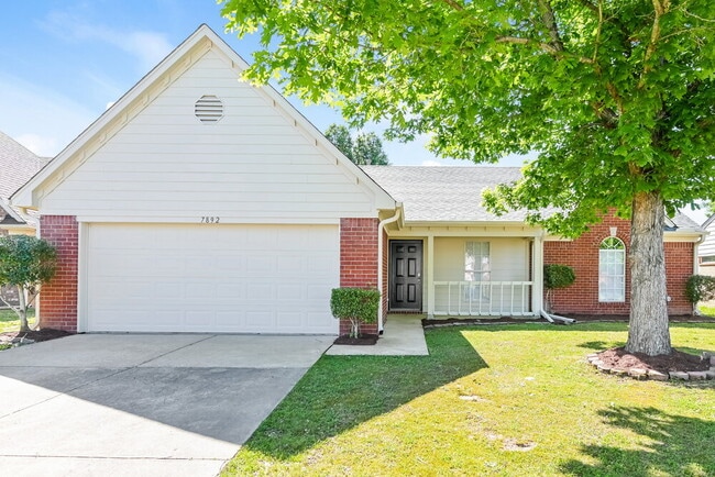 Building Photo - 7892 Jane Ayre Dr Rental