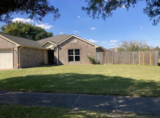 Photo - 6902 Oakmantle Dr