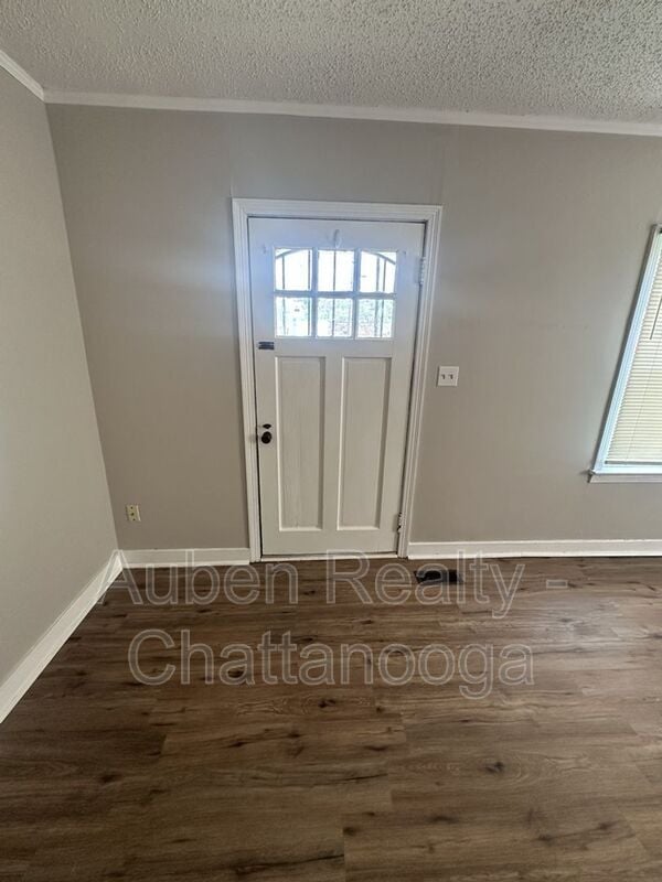 Photo - 505 Flegal Ave