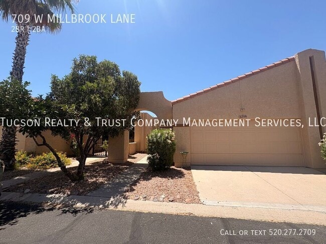 Building Photo - 709 W Millbrook Ln