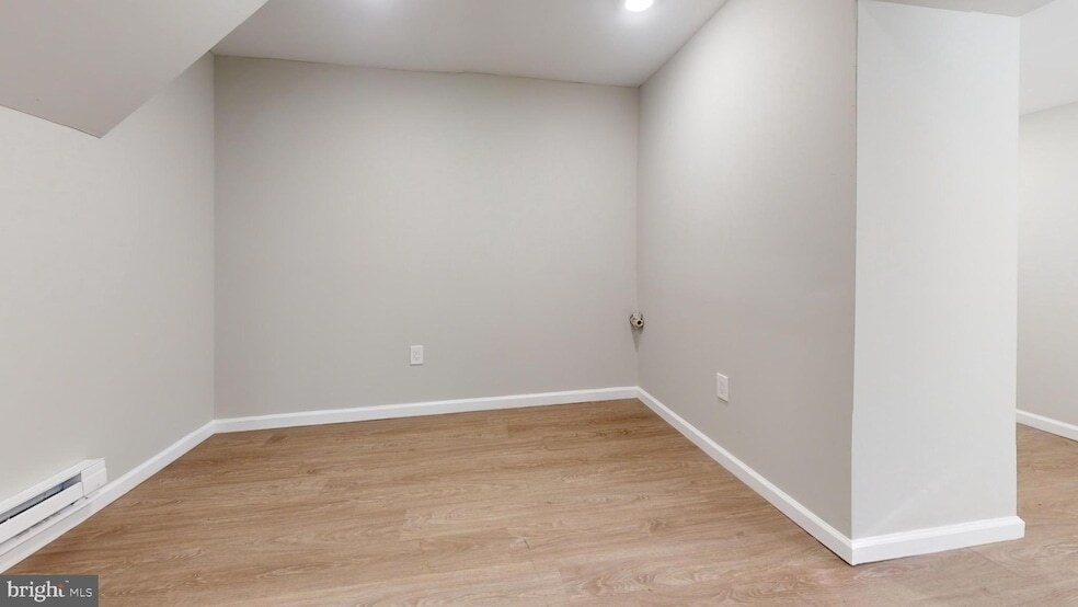 Photo - 1229 W Venango St