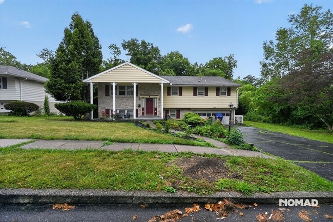 Building Photo - 3131 Andrea Ave