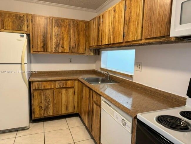 Photo - 8400 SW 133rd Avenue Rd Unit 317