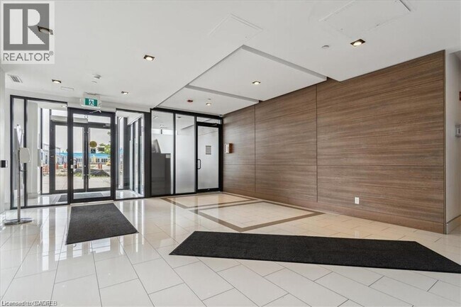 Photo - 5240 Dundas St Unit B617