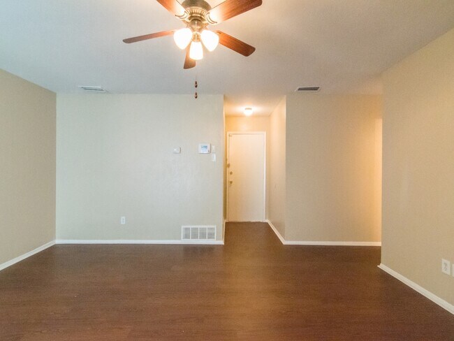 Photo - 12104 Bishop Dr