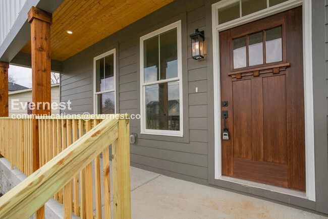 Photo - 1612 23rd Ave N