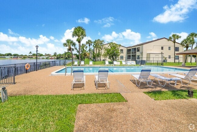 Building Photo - Spacious 1 bed 1 bath condo in Pembroke Pi...