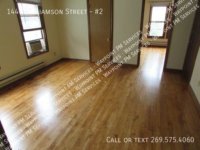 Photo - 1447 Williamson St Unidad #2