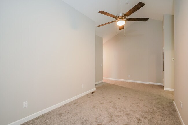 Photo - 506 Highland Ct