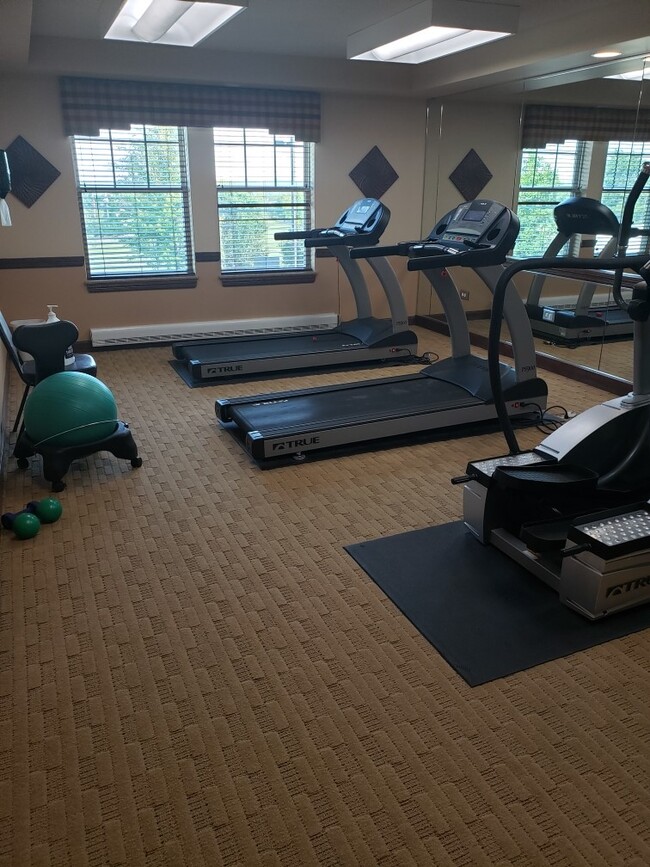 Photo - The Residences of Lake in the Hills Senior 55