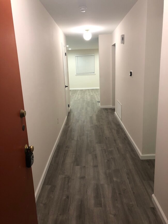 Entrance Hall - 605A Cypress Point Cir Unit 605A