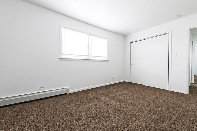 Photo - 14020 S School St Riverdale, IL 60827