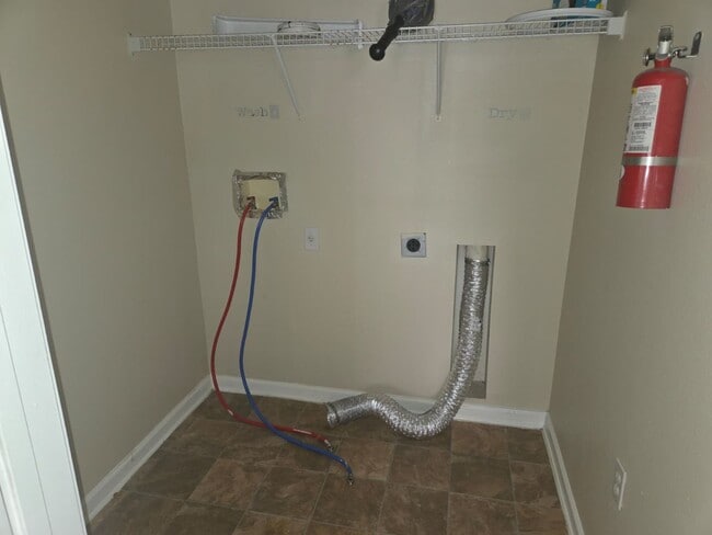 Photo - 2 Bedroom 2 bathroom unit available now!