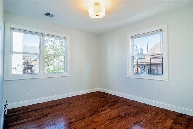 Photo - 108 Maverick St Unidad 3