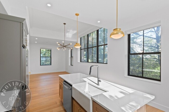 Building Photo - Blackstone Boulevard Residences