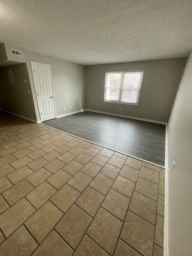 Photo - City Walk Apartments! Unit 223-5